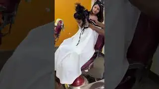 A summer she will never forget😰2 sisters in Barbershop 