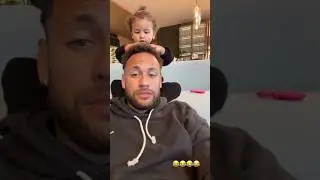 NEYMAR WITH HIS DAUGHTER MARVI 