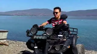 Վայելում ենք ամառը / Vayelum enq amary