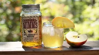 Apple Pie MOONSHINE Mule Cocktail