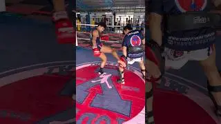 Muay Thai - Creating Angles for Damaging Kicks with Owen and Lom