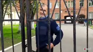 Как взбесить человека молча