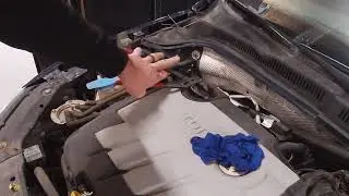 Where to fill the engine oil on a car