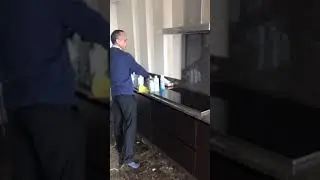 Короткие видео об экологической уборке в супер современной квартире.