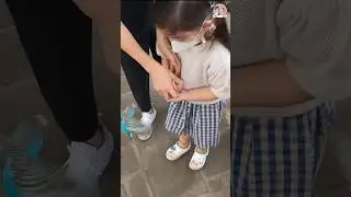 육아 좋아하는 새가 먹이 확인하고 달려들면 딸의 반응?!