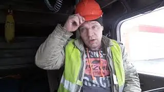 Погрузка рефконтейнера. Едем с охраной.