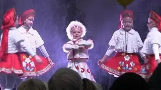 00230 Maslenitsa russian dance Масленица русский танец