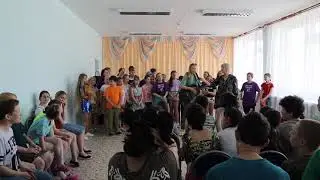 Фрагмент выступления Маргариты в одном из интернатов