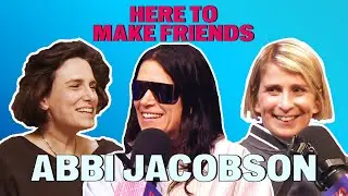 Abbi Jacobson's sunglasses make a statement