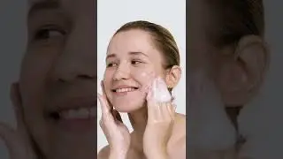 Remove excess oil and impurities with #effaclar medicated acne face wash! #skincare #larocheposay​