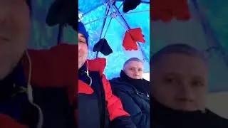 Трансляция в Инстаграм, пробная))) Сидим на Иртыше в затоне РЭБ, глухозимие на сломе температуры