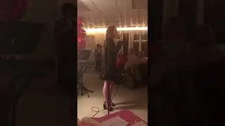 Grace O’Connor singing: Johnny One Note by Judy Garland