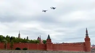 Air parade in Moscow on May 9, 2020. In the capital, there was a ban on going out for no reason