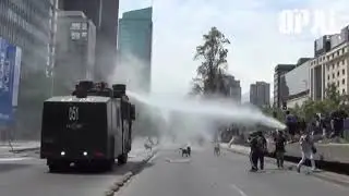 Традиционный марш Сопротивления мапуче завершился массовыми столкновениями (2014)