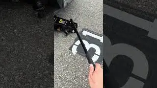 Self Operating Floor Jack