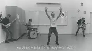 KAOS PAUS