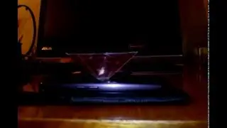 3D галограма піраміда смартфон