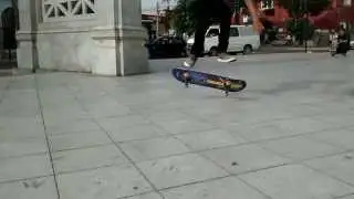 360 pop Shove it late flip slow motion