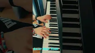 Rainy New York #piano #pianoshort #shorts #pianomusic #pianosolo #pianosongs #pianopiece #pianist