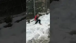Nici iarna nu e rau.Orice morman de zapada e 