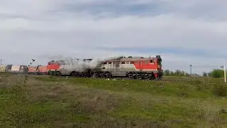 СПАСИБО ЗА 400 ПОДПИСЧИКОВ!!! Тепловоз боинг 2ТЭ116-1293 и ПРСМ4-088 с платформами настанциюАнисовка