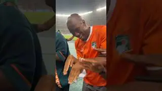 Drogba has always been a big fan before becoming a legendary player! 🫶
