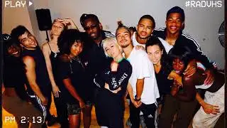 Cantiknya Agnez Mo bersama Chris Brown dan Ariel