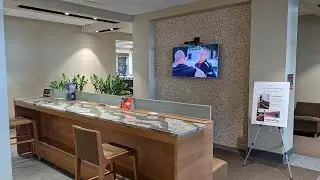 Customer Waiting Lounge Amenities at Acura of Brookfield