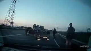 ДТП 19.09.2018 Перевернулась Honda CRV при съезде с КАД на Приморское шоссе