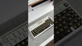 Omnitype OTC 9009 Keycaps on the Mode Sonnet