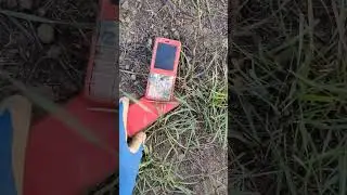 Нашел мобилу 