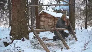Alone in Severe Frost, Building a Hut Deep in the Winter Forest PART 1