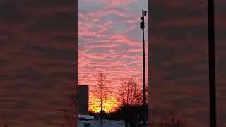 Красный закат цены на недвижимость