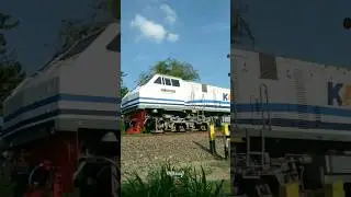 CC 203 02 03 SDT wnb KA Comuter masuk stasiun ngadiluwih #train #keretaapi #daop7madiun #ngadiluwih