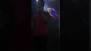 Амстердам, Саня валяется на полу.