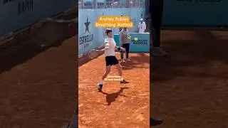 Sound up to hear the Andrey Rublev inhale / exhale technique during tennis practice 🎾 💨