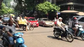 Vietnam: Insane intersection madness in Hanoi