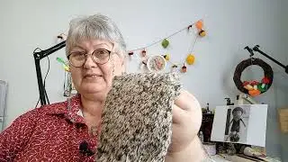 Итоги августа ,что на крючке и спицах. Кольцо на большом пальце ?! Крючки светятся???