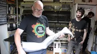 Musical leg / modular synth / Hooty Scooty / 1MV Marx generator / Jacob's ladder / flappy birds etc.