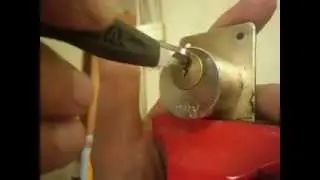 Lockpicking Bulgaria. 2 Ruko &1 dimple 7 pin &1 padlock