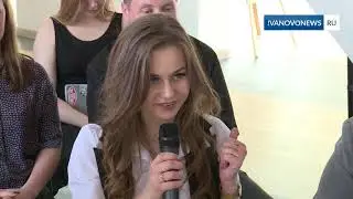 Студенты и Станислав Воскресенский
