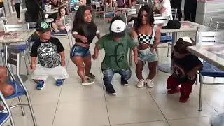 Anão dançando só na pisadinha