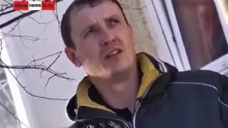 Бабка бросает говно из окна 5 этажа