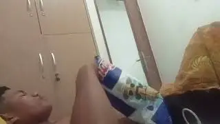 kerjain Ade bungsu lagi makan jajan 😁