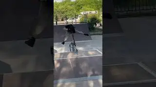 #scooter #kickscooter #scooterclips #самокат #scootering #трюки #skateboarding #skatepark