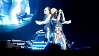 Laura Pausini (Movistar Arena 27/01/2012) - La geografía de mi camino