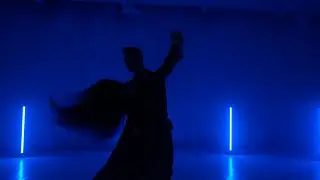 Slow waltz in blue