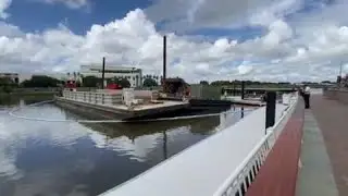 Scene video: Crane collapse on Hutchinson Island