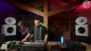 Otis (live) | themuddshow