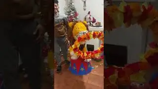 Una gran piñata de León